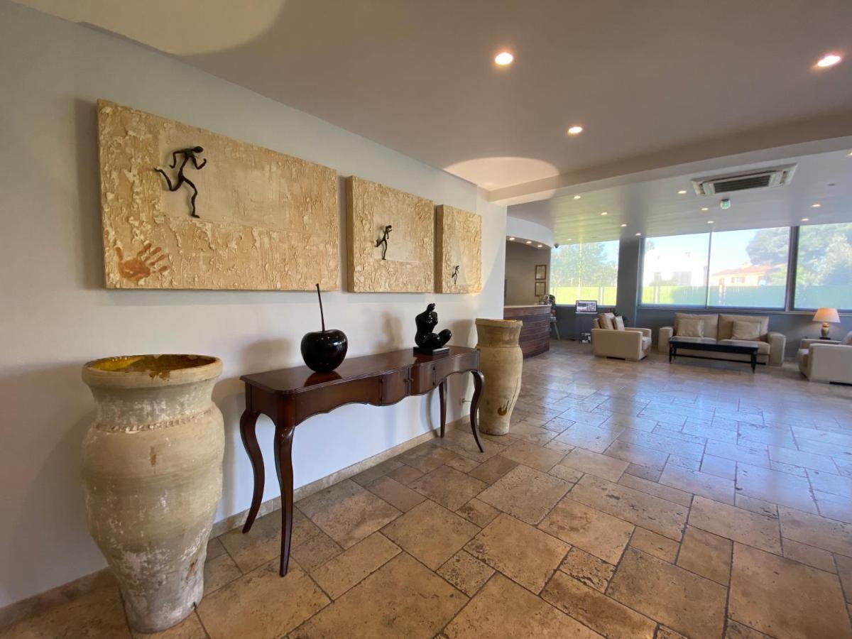 לוצ'יאנה Hotel La Lagune מראה חיצוני תמונה